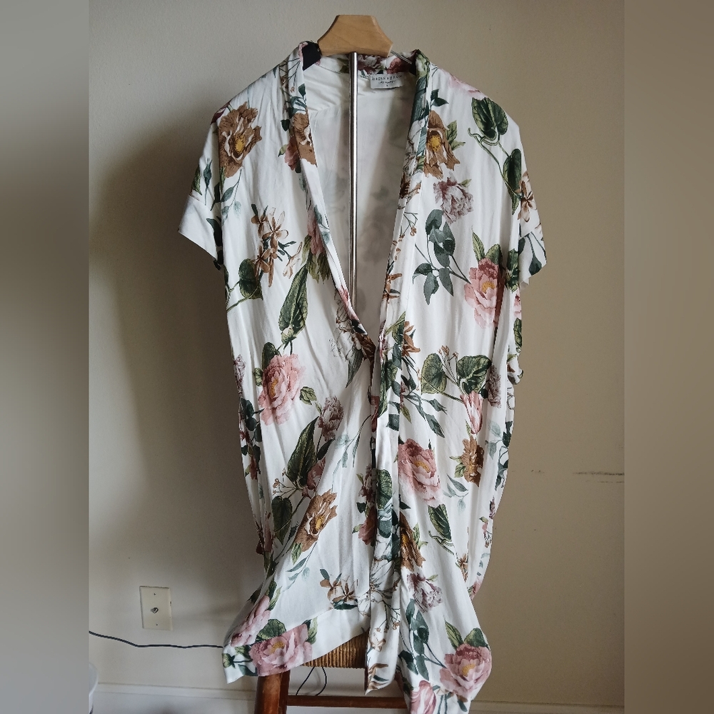 Dress Forum Dress Size Large Floral Lined Asymetrical Hem